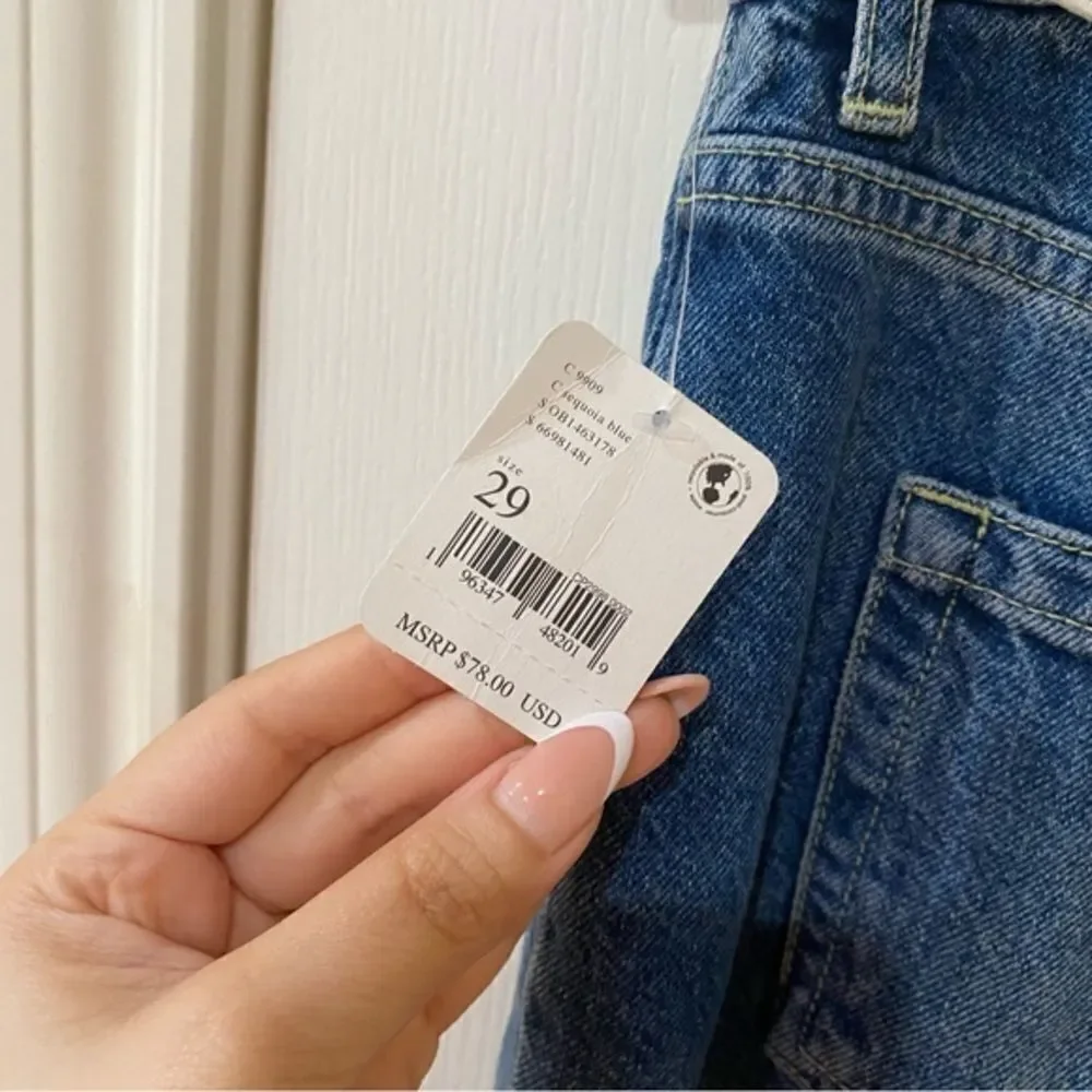 NWT Free people mid-rise straight leg‎ distressed hem denim jeans size 29